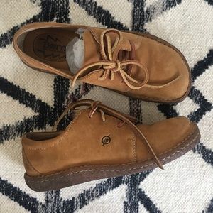 BORN leather lace up shoes sz 9